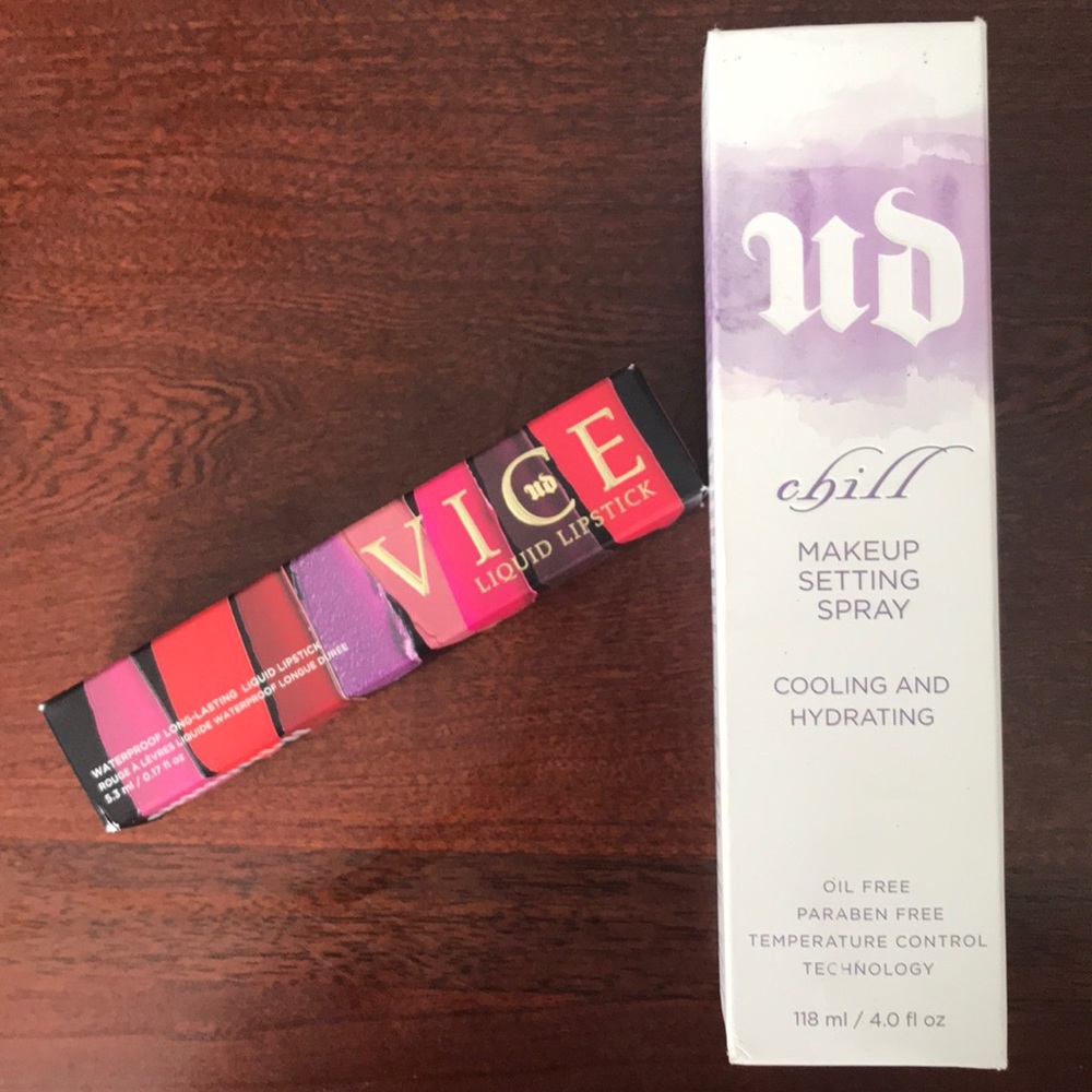 Urban decay lot setting spray and kinky lip